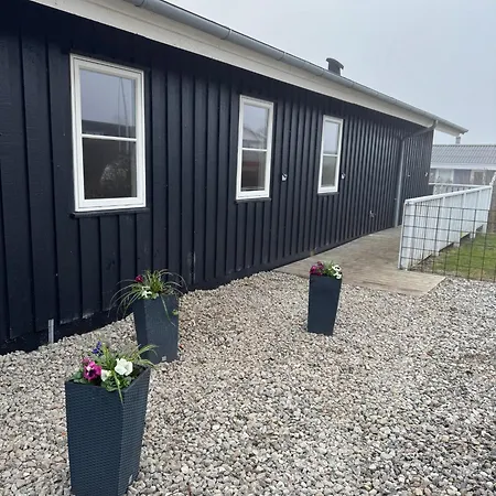 Lovely With Beautiful Views Feriehus